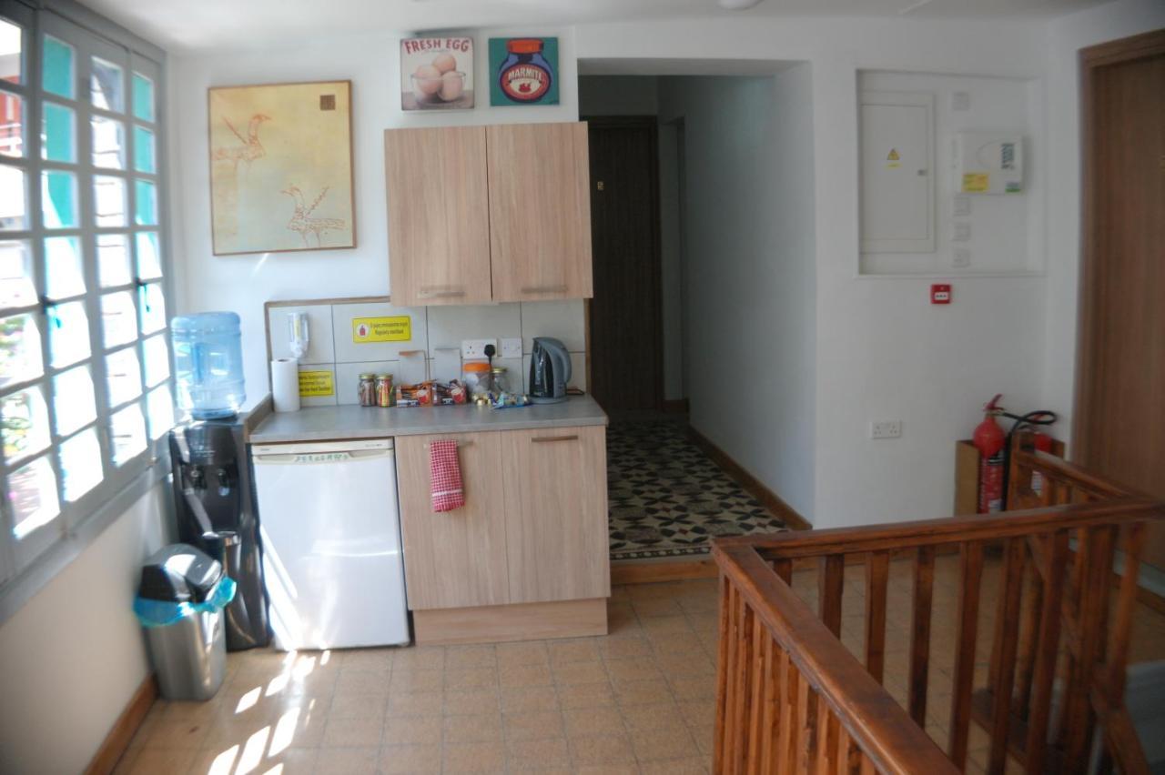 Harrys Inn Guesthouse Larnaca Luaran gambar